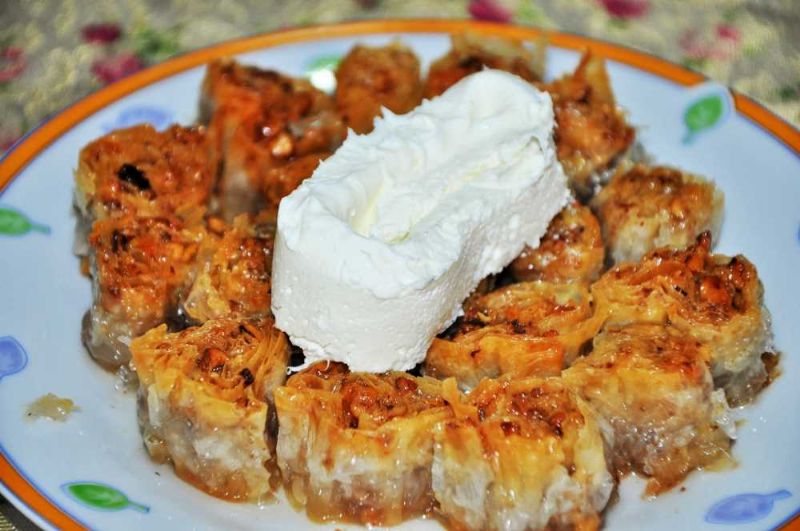 Oturtma Tatlısı