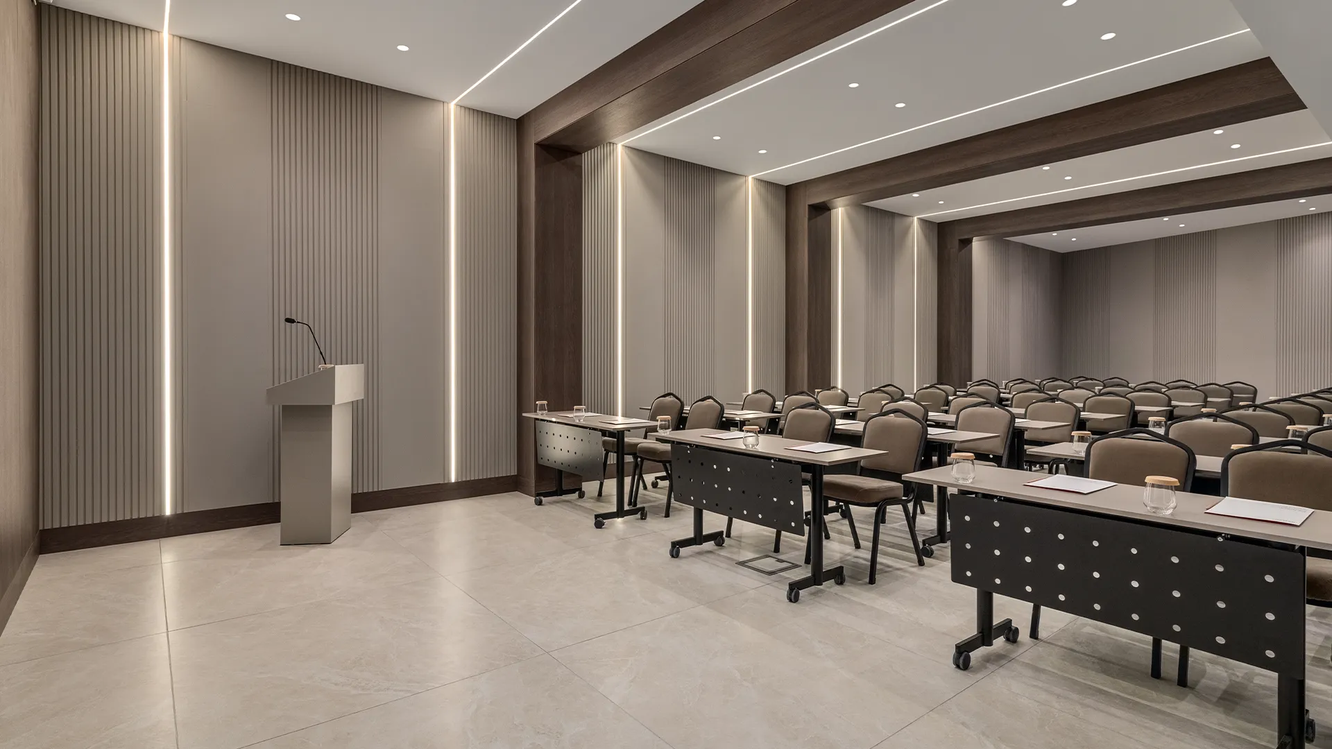 Yakut I ve II Konferans Hall