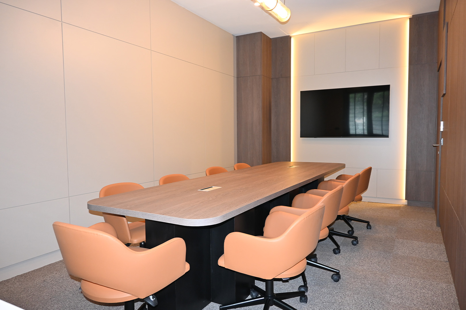 Opal Boardroom